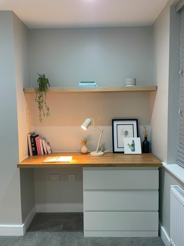 Room Ash Grove in Warrington