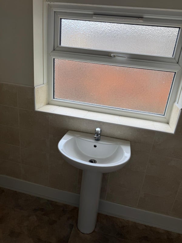 Room Edensor Street in Newcastle-under-Lyme