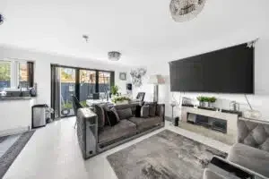 House Kensington Avenue in Greater London