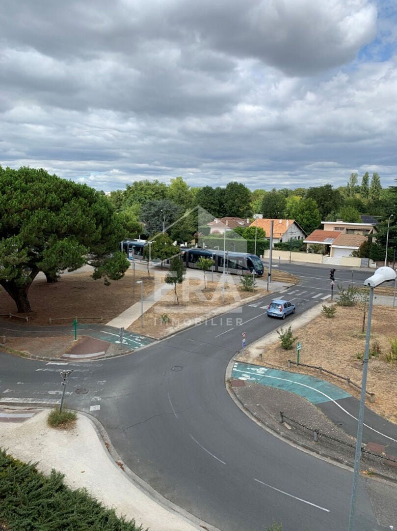 Flat Rue des Résédas in Pessac