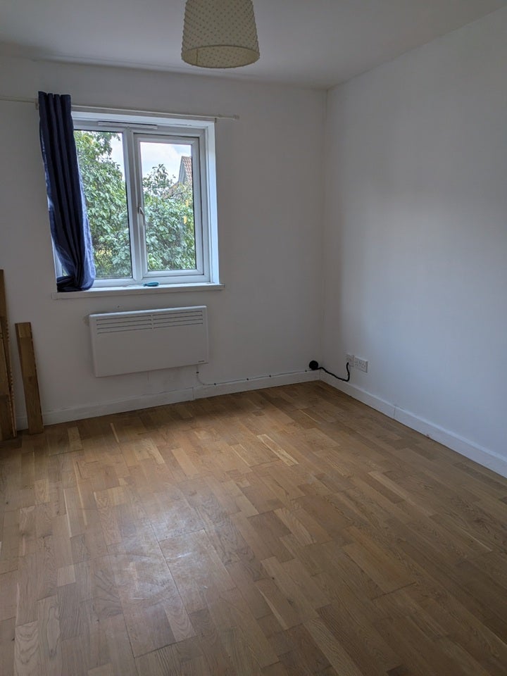 Flat Northumberland Road in Greater London