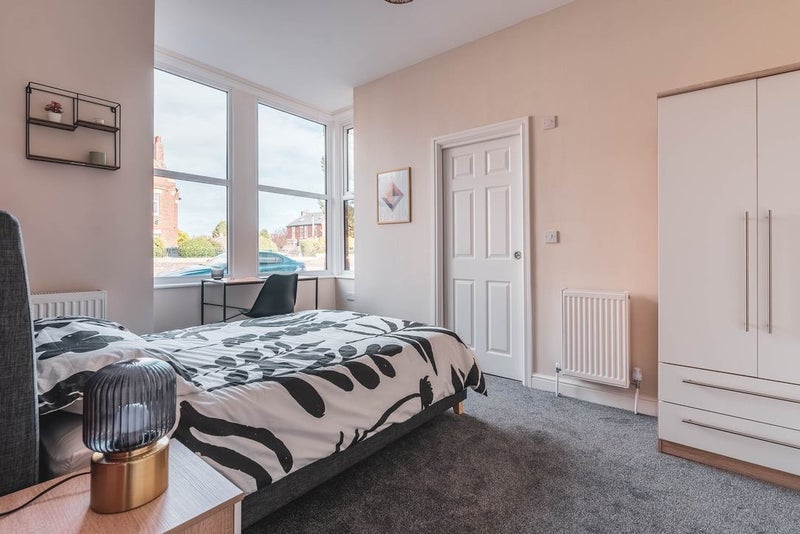 Room Lytham Road in Preston