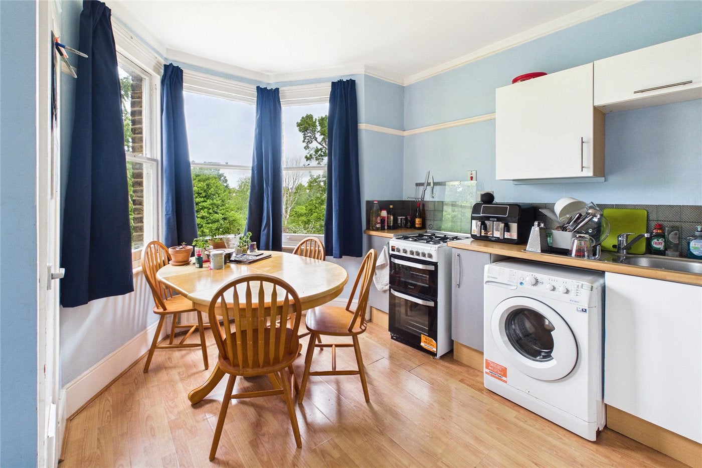 Flat Tierney Road in Greater London