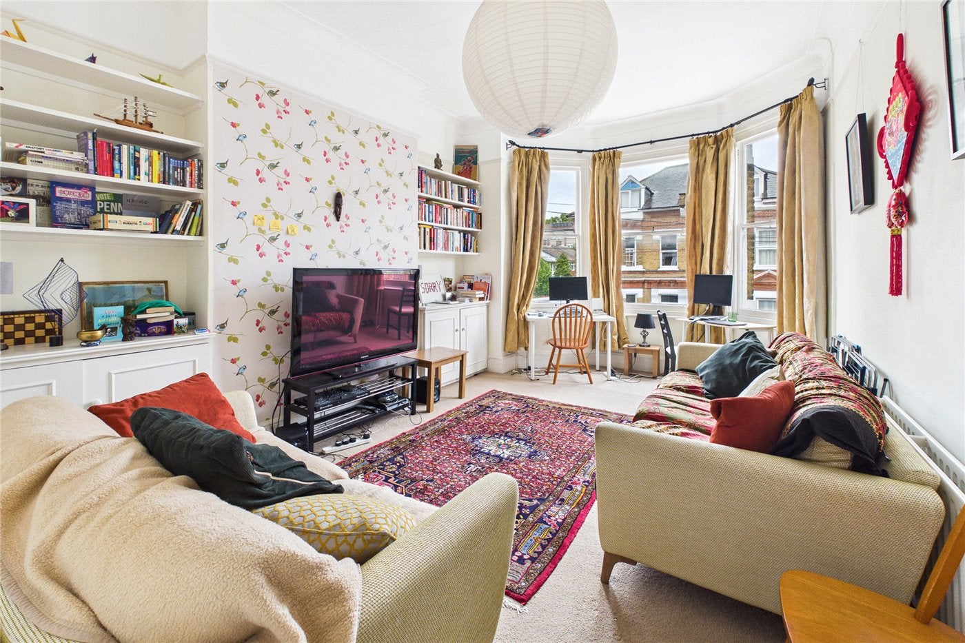 Flat Tierney Road in Greater London