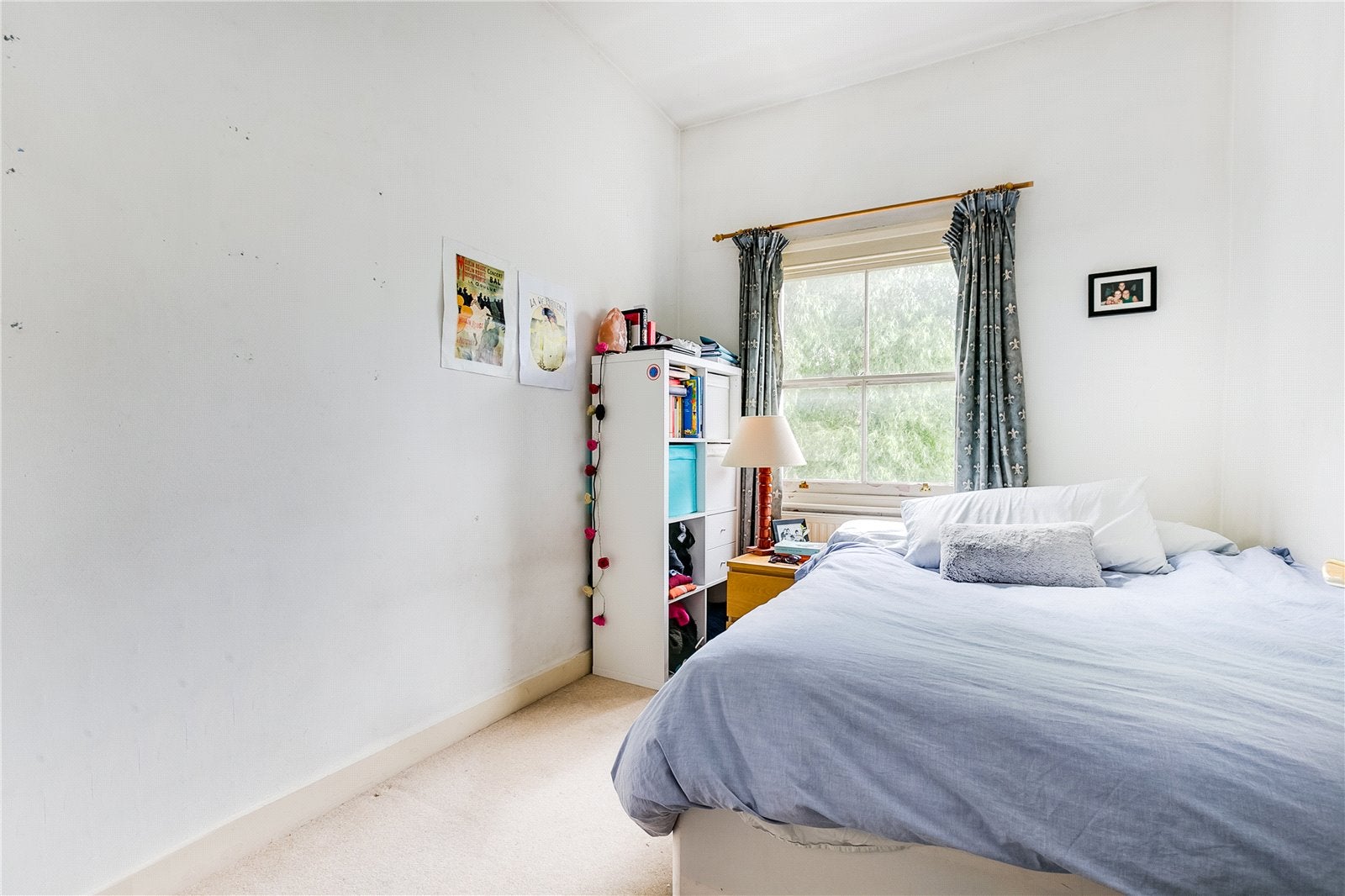Flat Sulgrave Road in Greater London