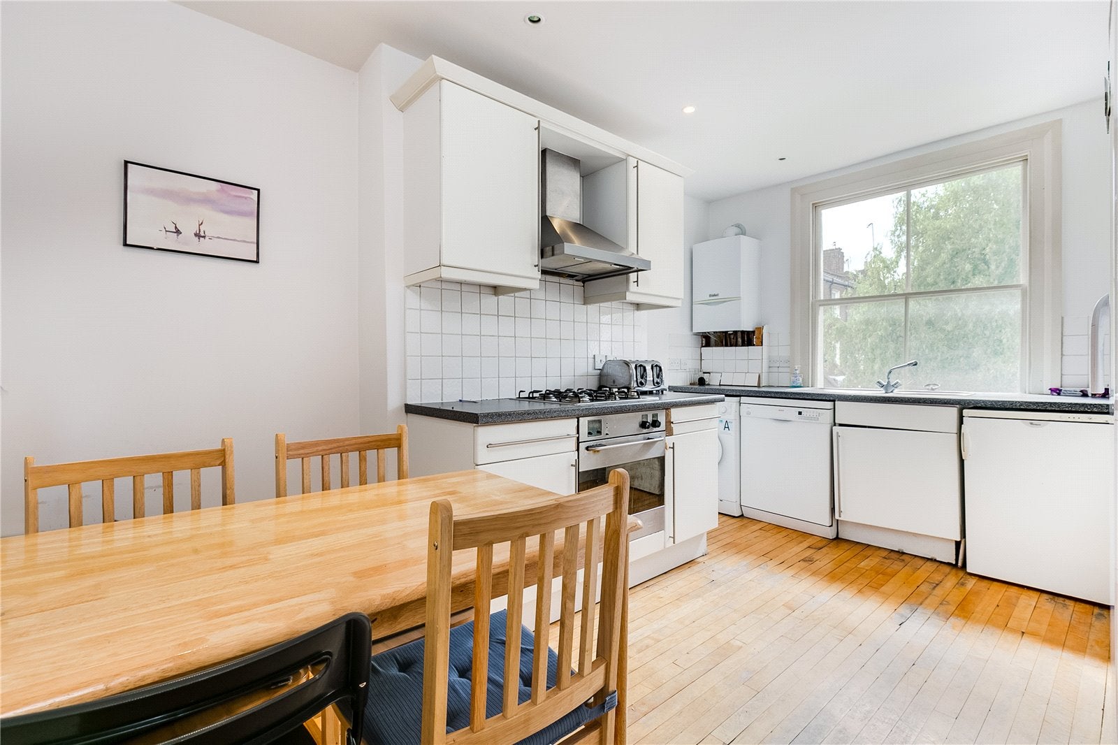 Flat Sulgrave Road in Greater London
