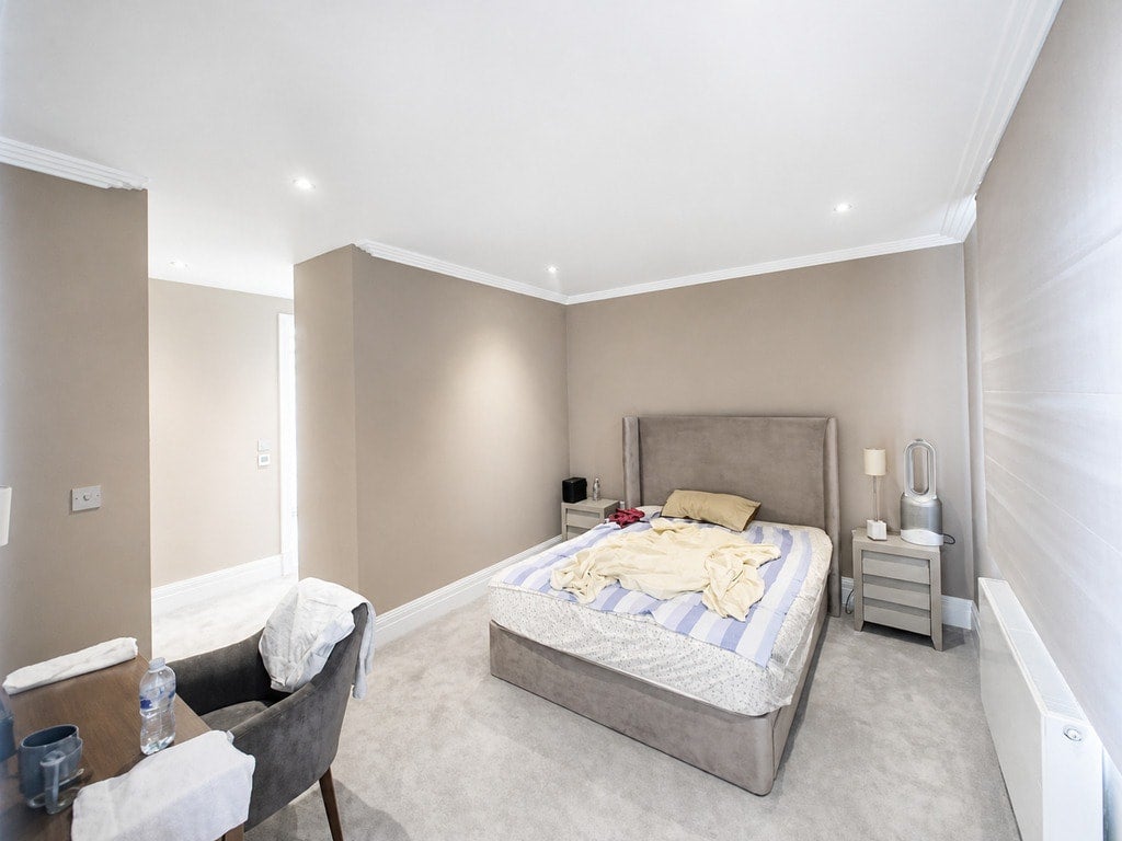 House Lushington Drive in Greater London