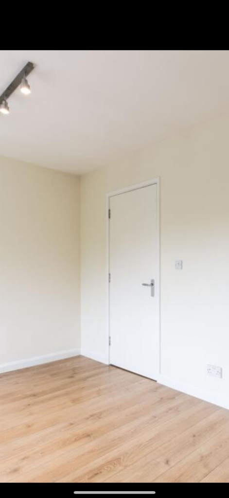Flat Alexandria Road in Greater London