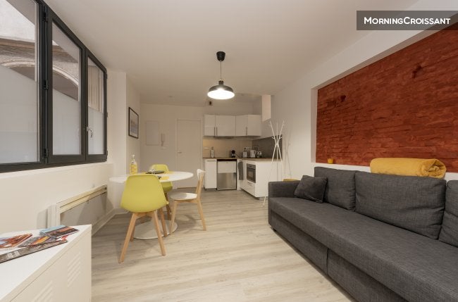Flat Quai Lucien Lombard in Toulouse