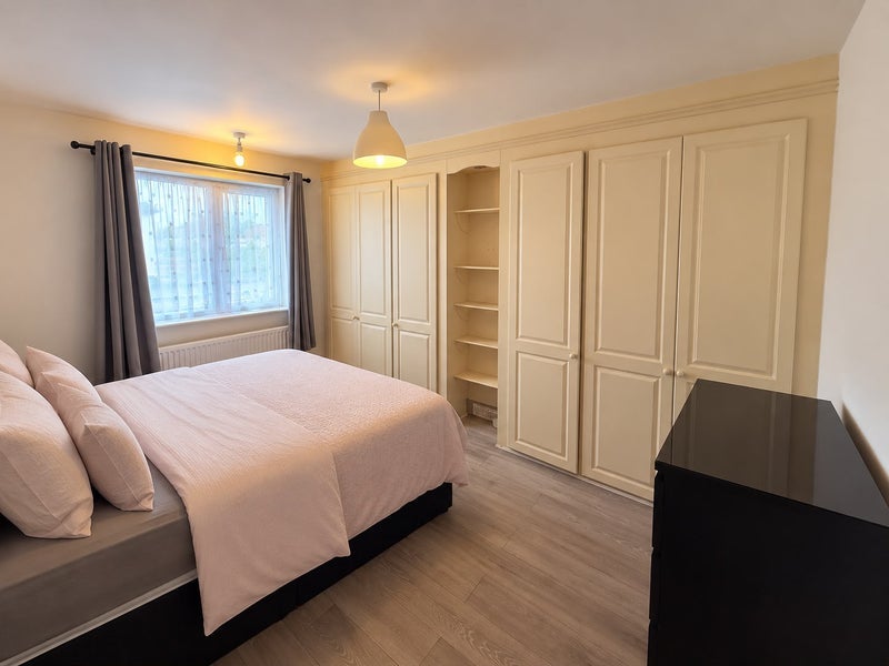 Room Stanford Road in Greater London