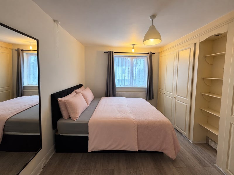 Room Stanford Road in Greater London