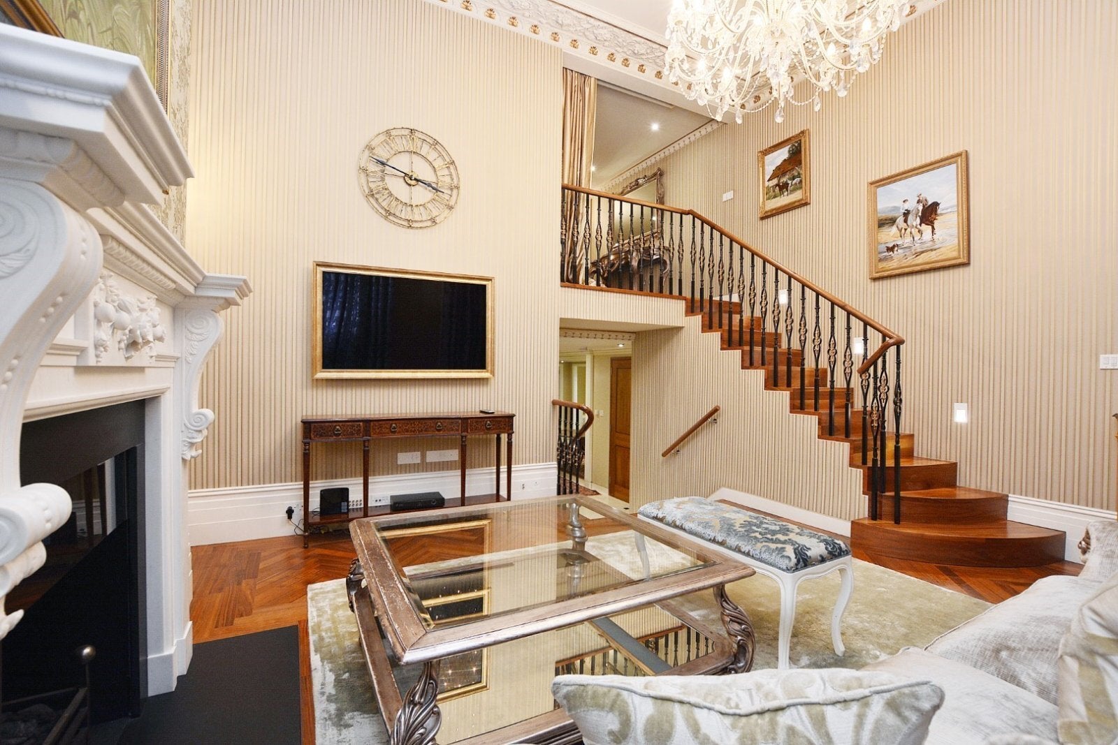 Flat Lancaster Gate in City of Westminster