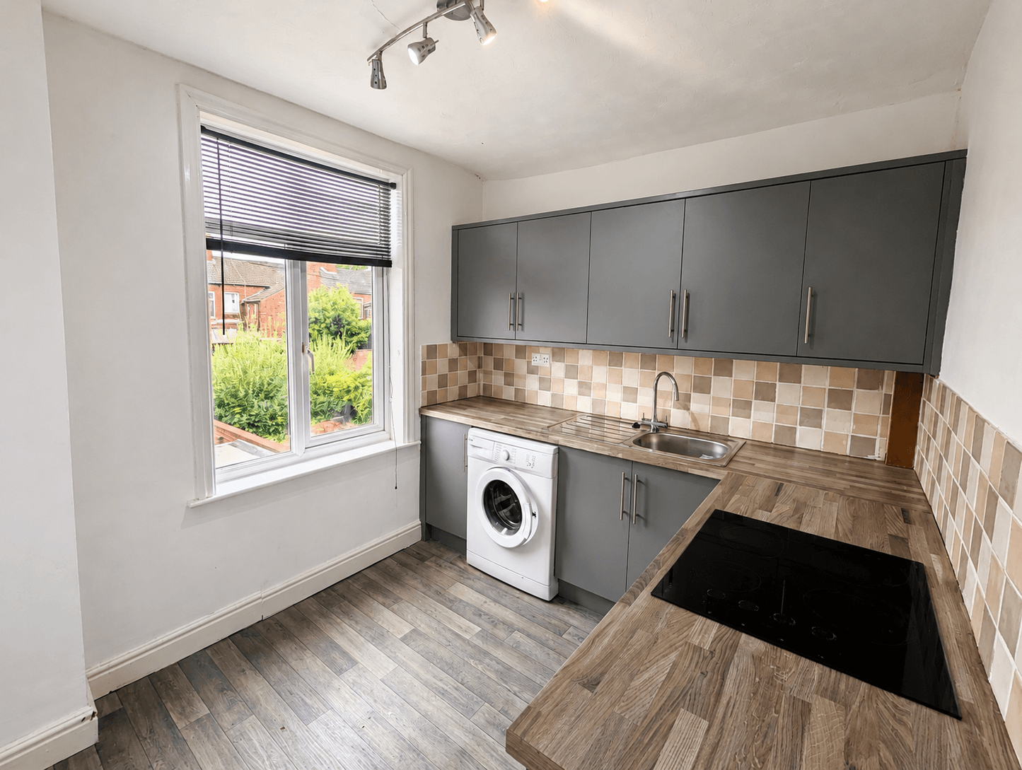 Flat Walthall Street in Crewe