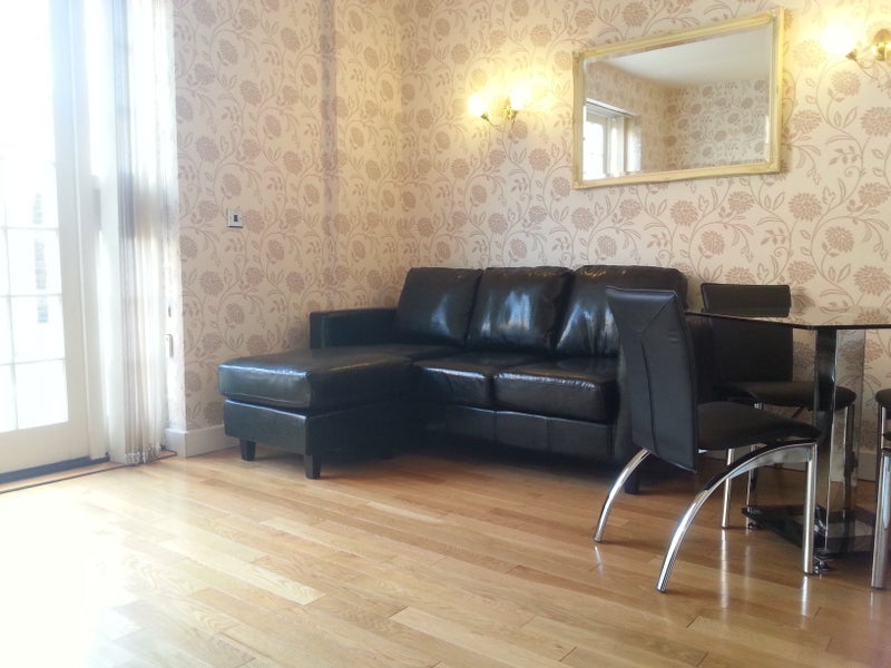 Room Hastings Street in Greater London