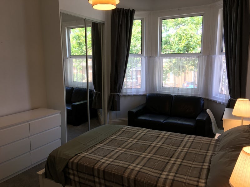 Room Clapham Terrace in Royal Leamington Spa