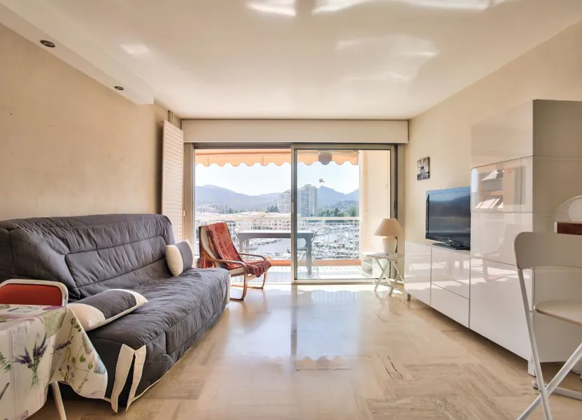 Flat Allée de la Marine Royale in Mandelieu-la-Napoule