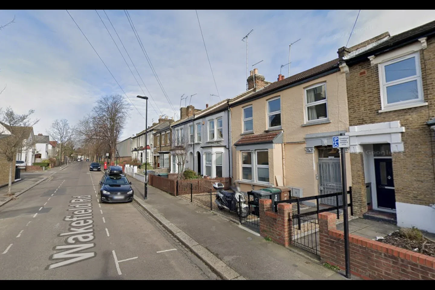 Flat Wakefield Road in Greater London