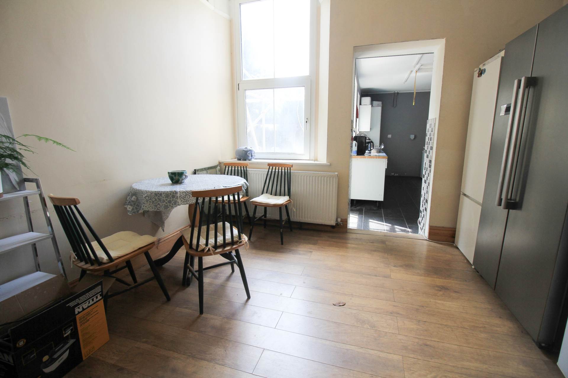 Room Walliscote Road in Weston-super-Mare