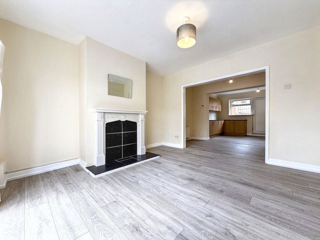 Flat Seaside Lane in Easington Colliery
