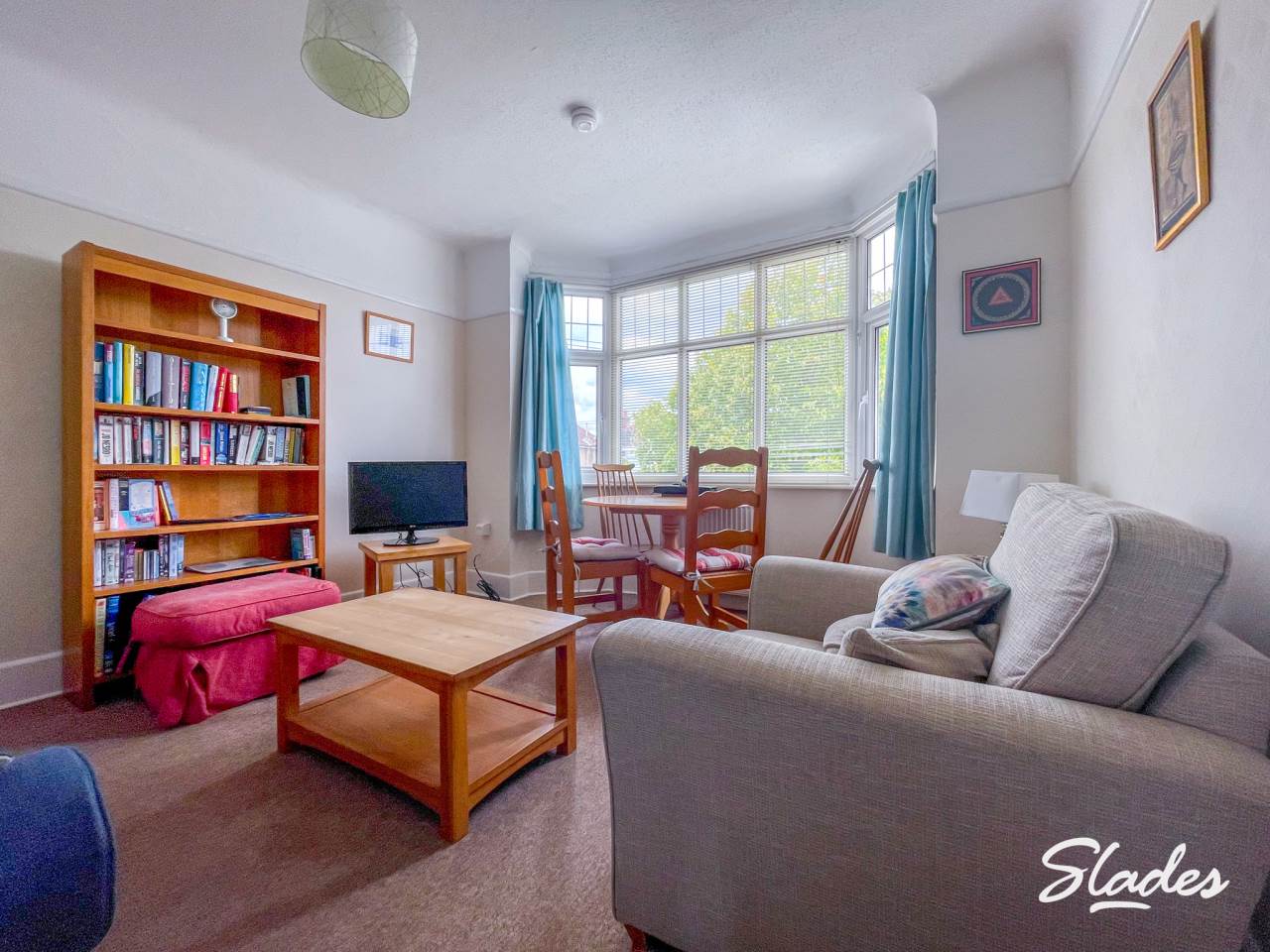 Flat Southwick Road in Bournemouth