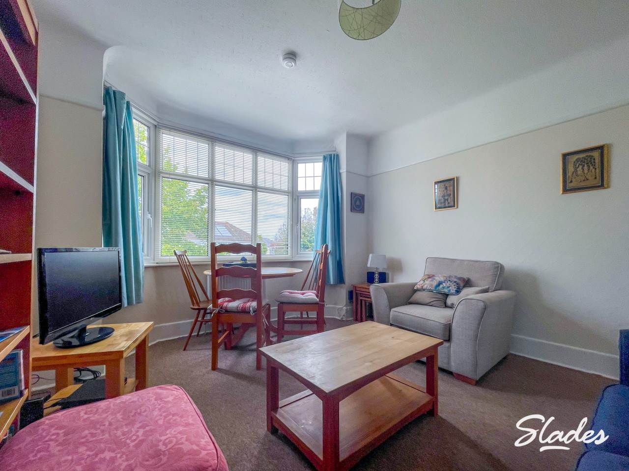 Flat Southwick Road in Bournemouth