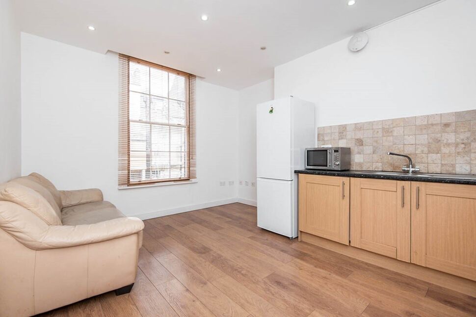 Flat Ashgate Road in Sheffield
