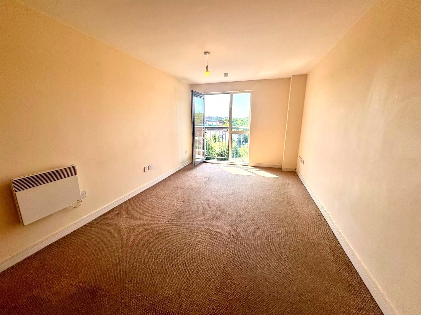 Flat Marsden Road in Bolton
