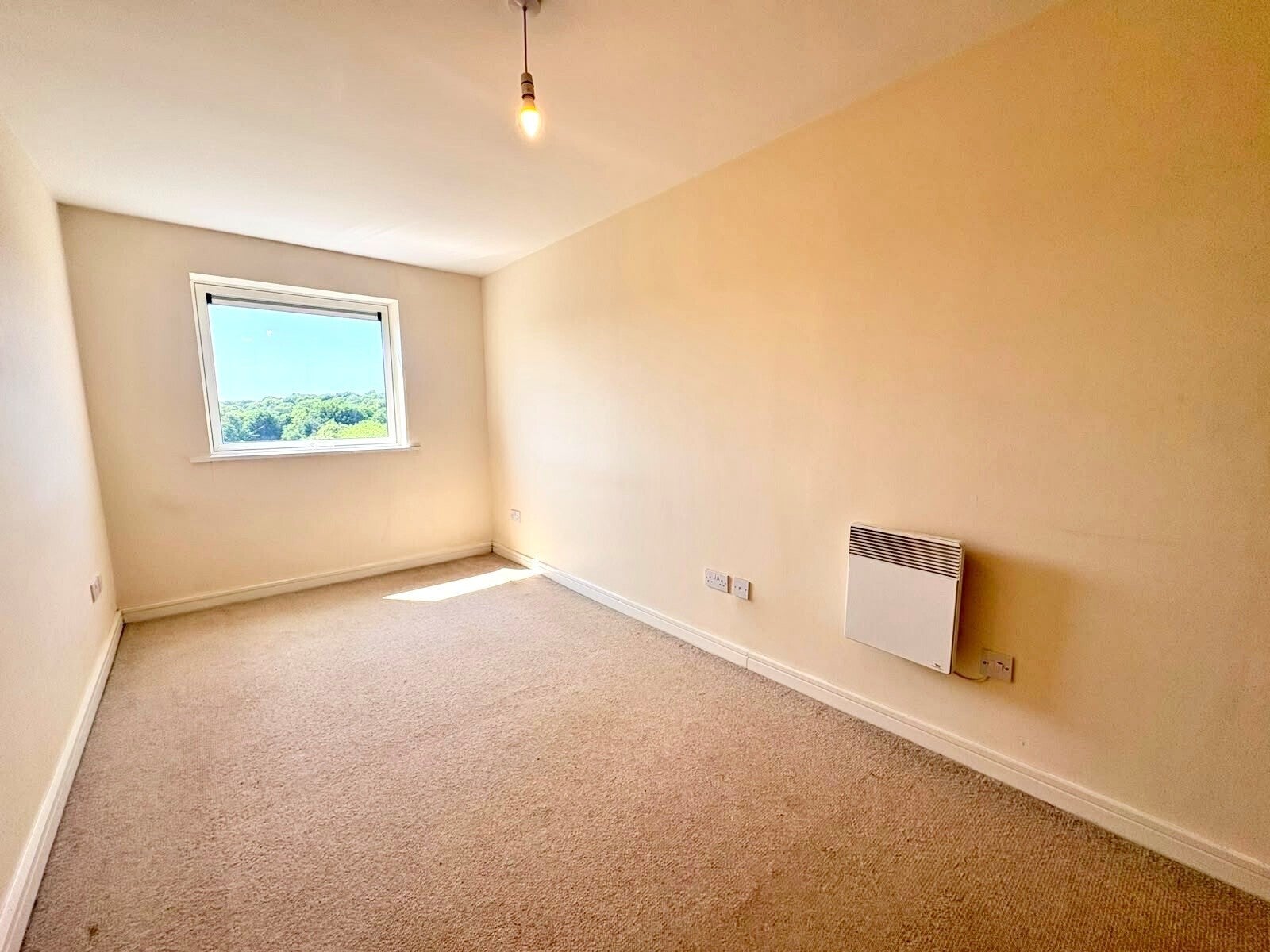 Flat Marsden Road in Bolton
