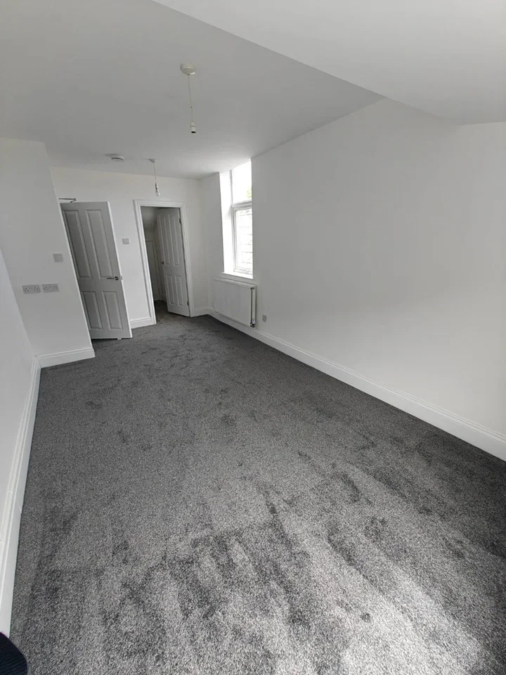 Flat Main Street in Frodsham