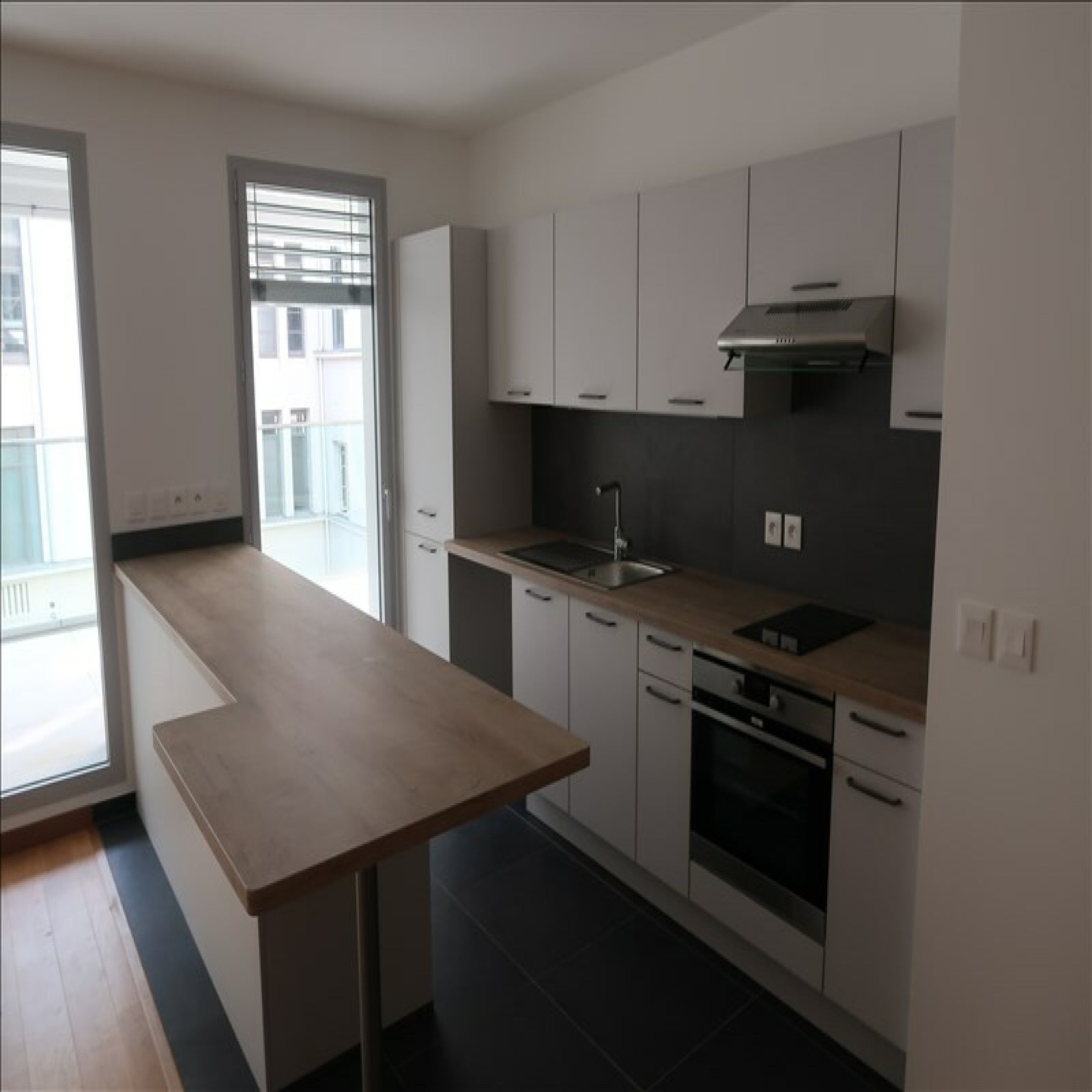 Flat Place Bellecour in Lyon