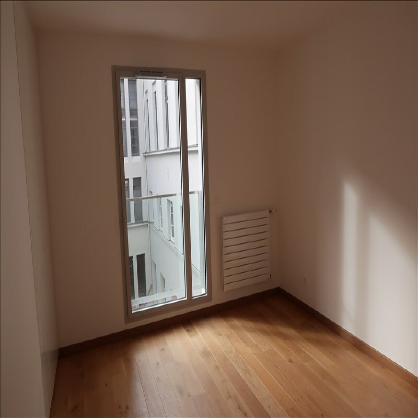 Flat Place Bellecour in Lyon
