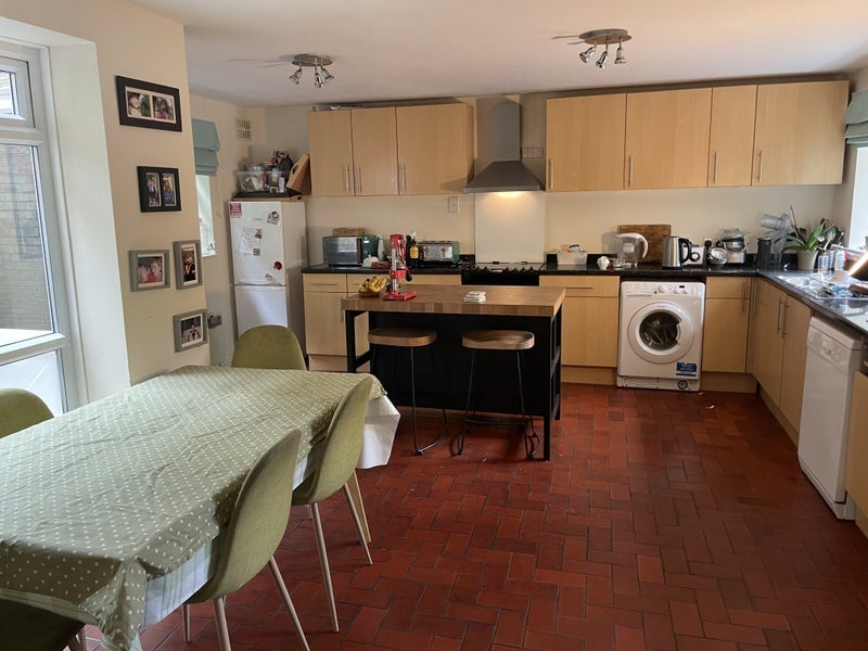 Room Belmont Park in Greater London