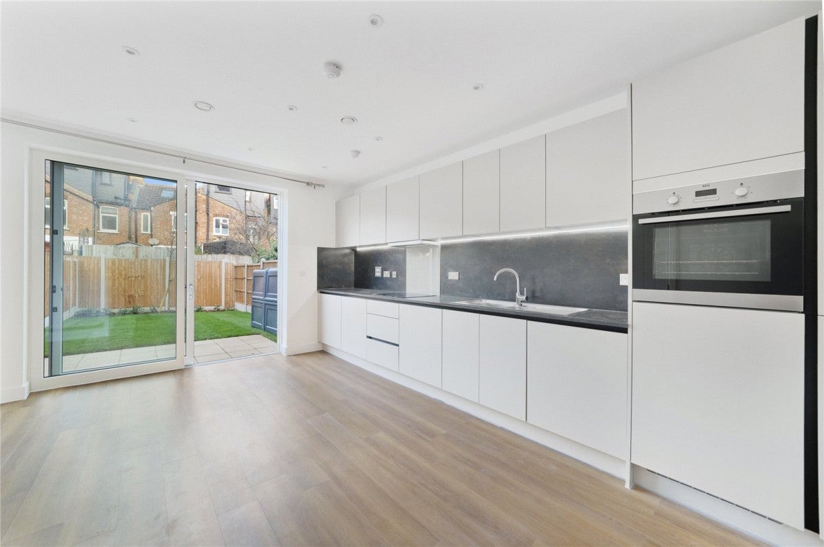 House Pinder Road in Greater London
