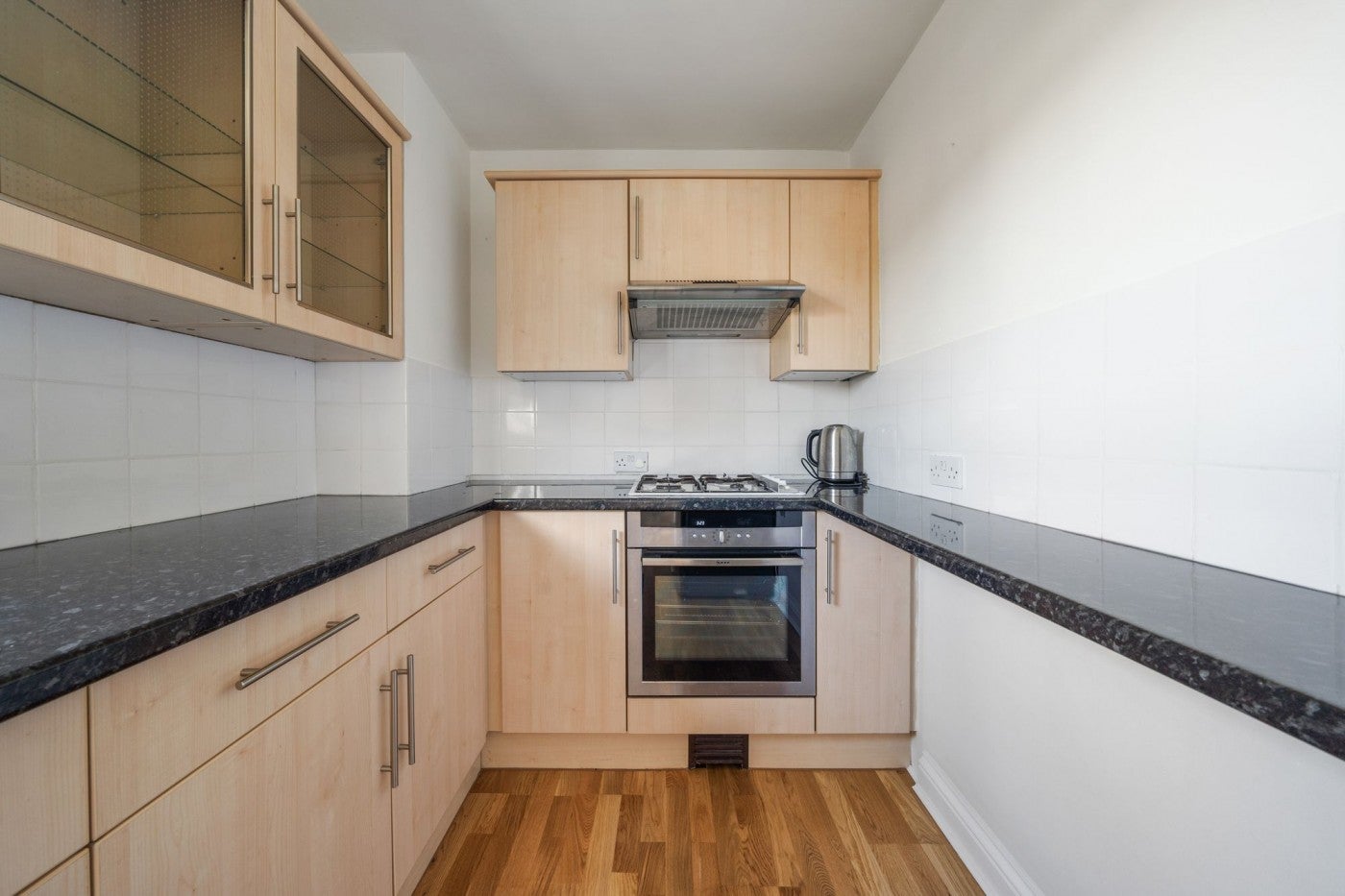 Flat Davenant Road in Greater London