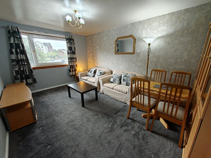 Flat Dumbryden Gardens in City of Edinburgh