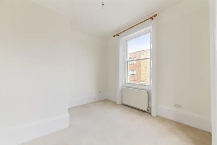 Flat Swan Street in Greater London