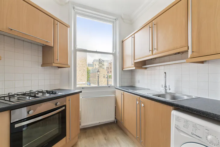 Flat Swan Street in Greater London