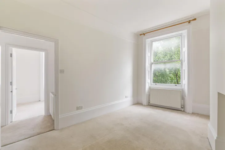 Flat Swan Street in Greater London