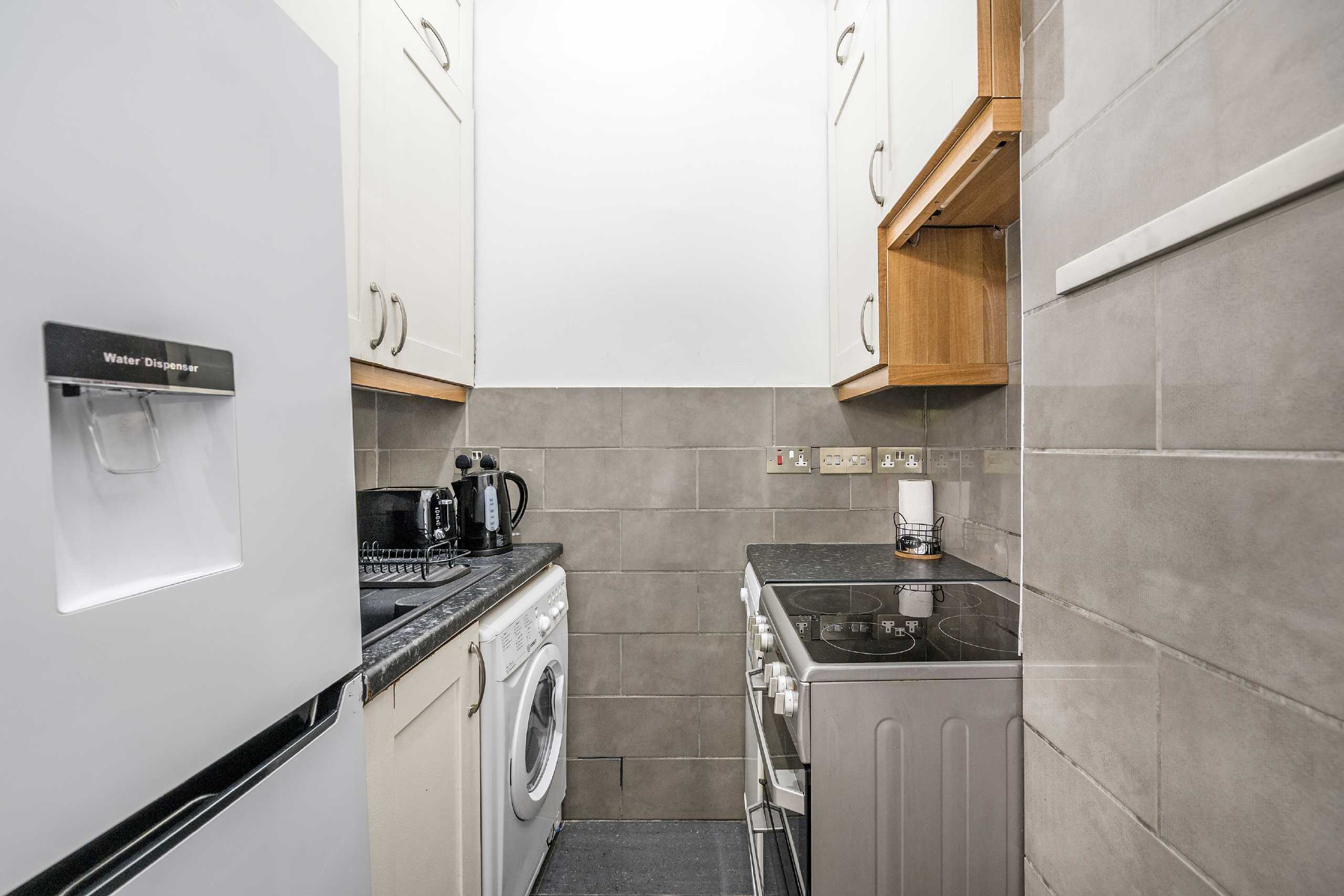 Flat Cambridge Gardens in Greater London