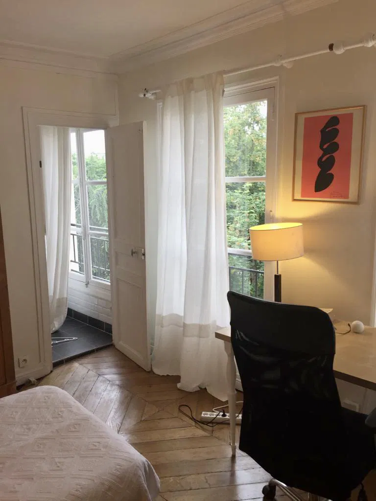 Room Rue de Grenelle in Paris