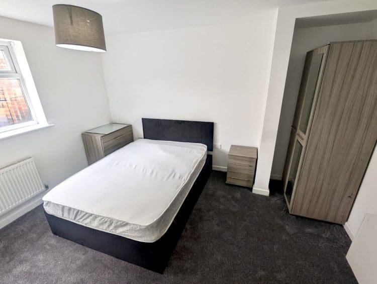 Room North Road in St Helens