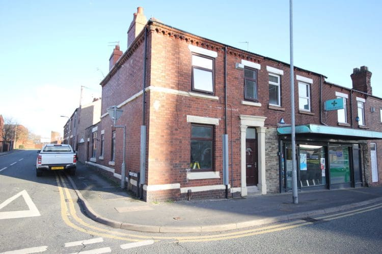 Room North Road in St Helens