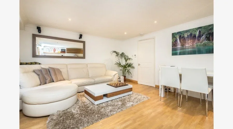 Flat Westbourne Grove Terrace in City of Westminster