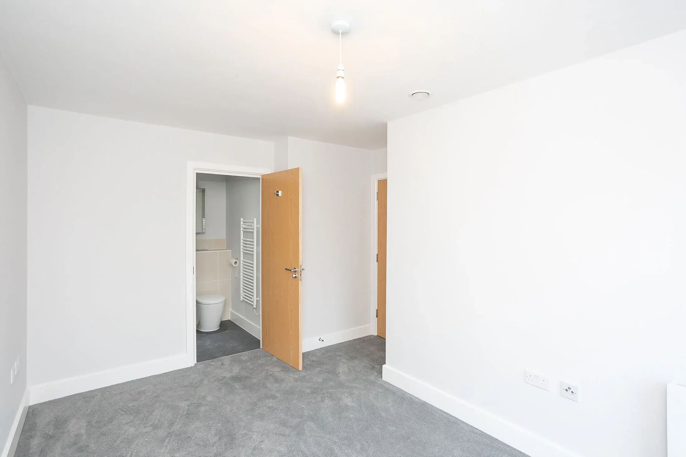 Flat Croxley Road in Dacorum