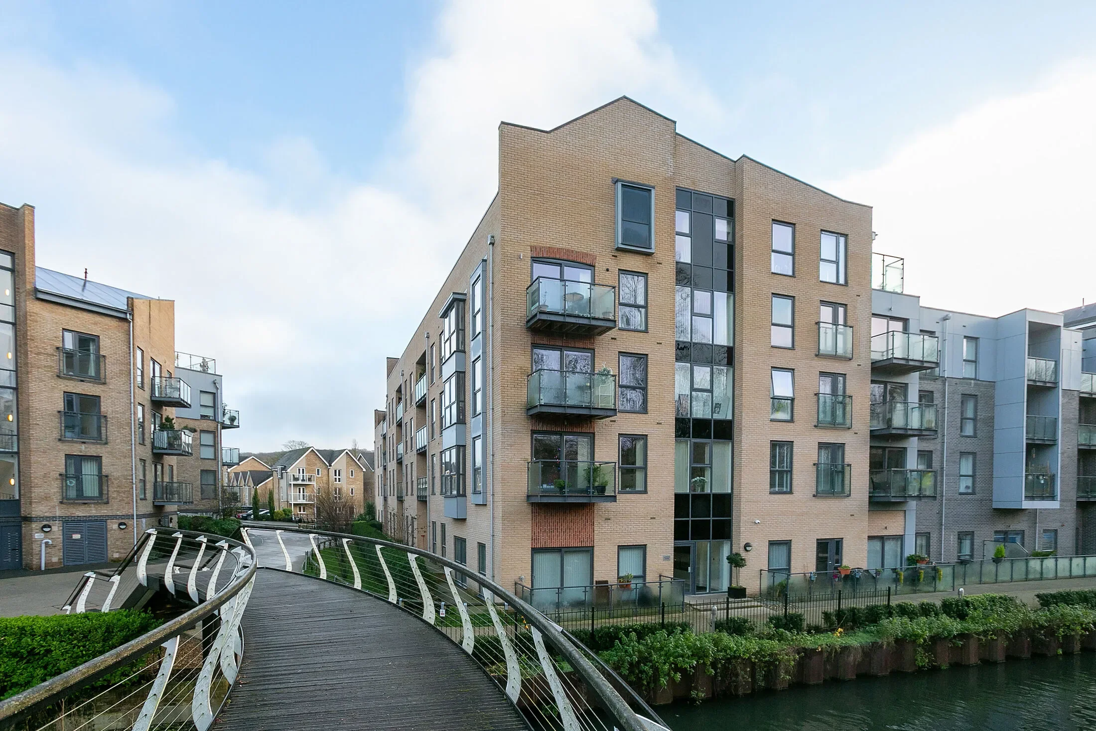 Flat Croxley Road in Dacorum