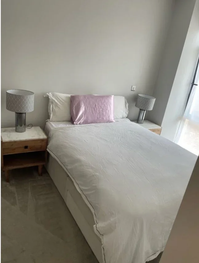 Flat Littleworth Road in Elmbridge