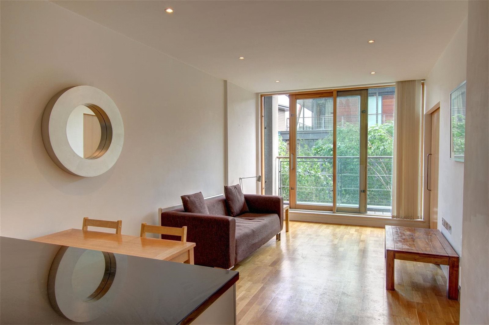 Flat Clavering Place in Newcastle upon Tyne