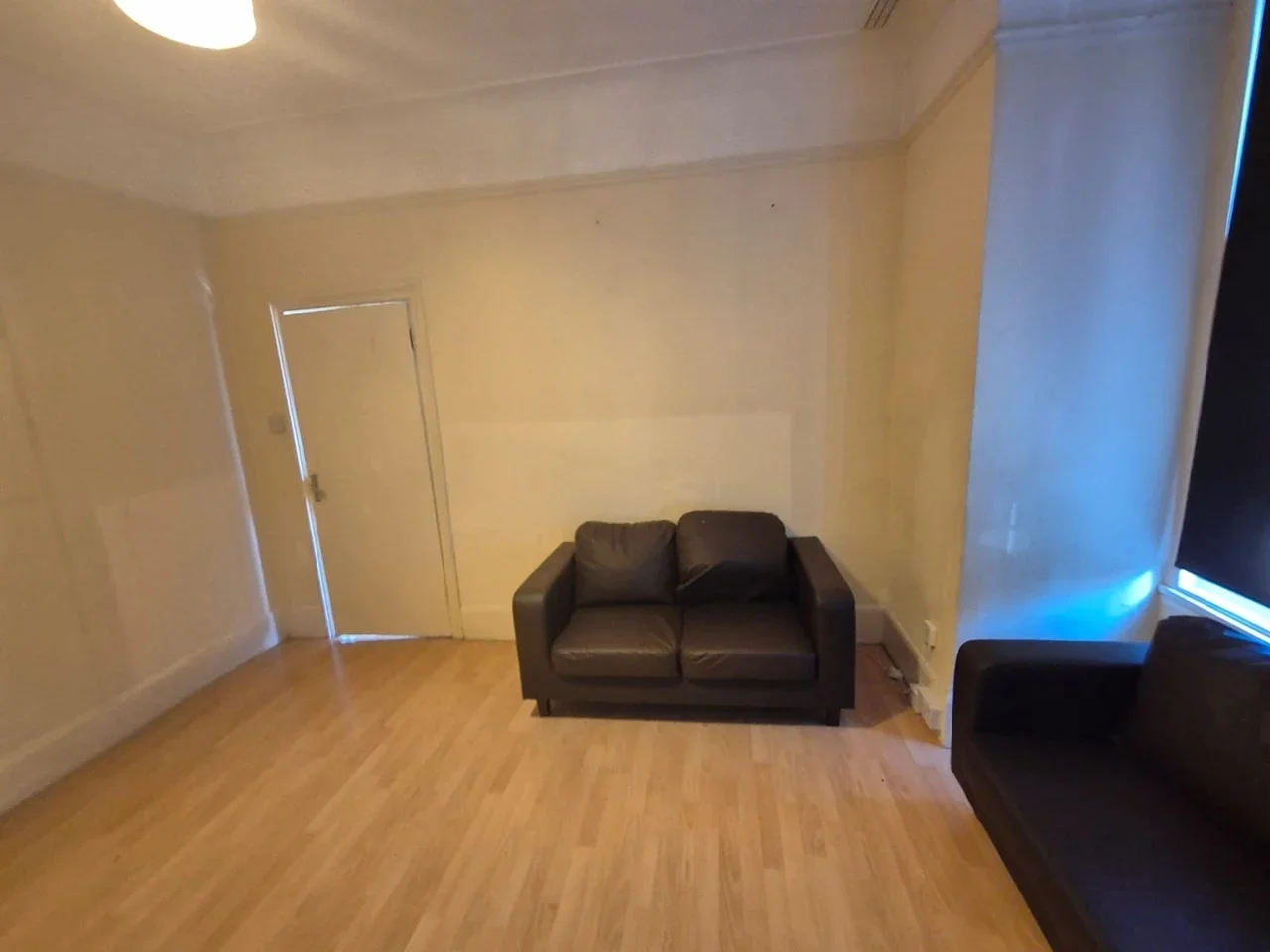 House Pellatt Grove in Greater London