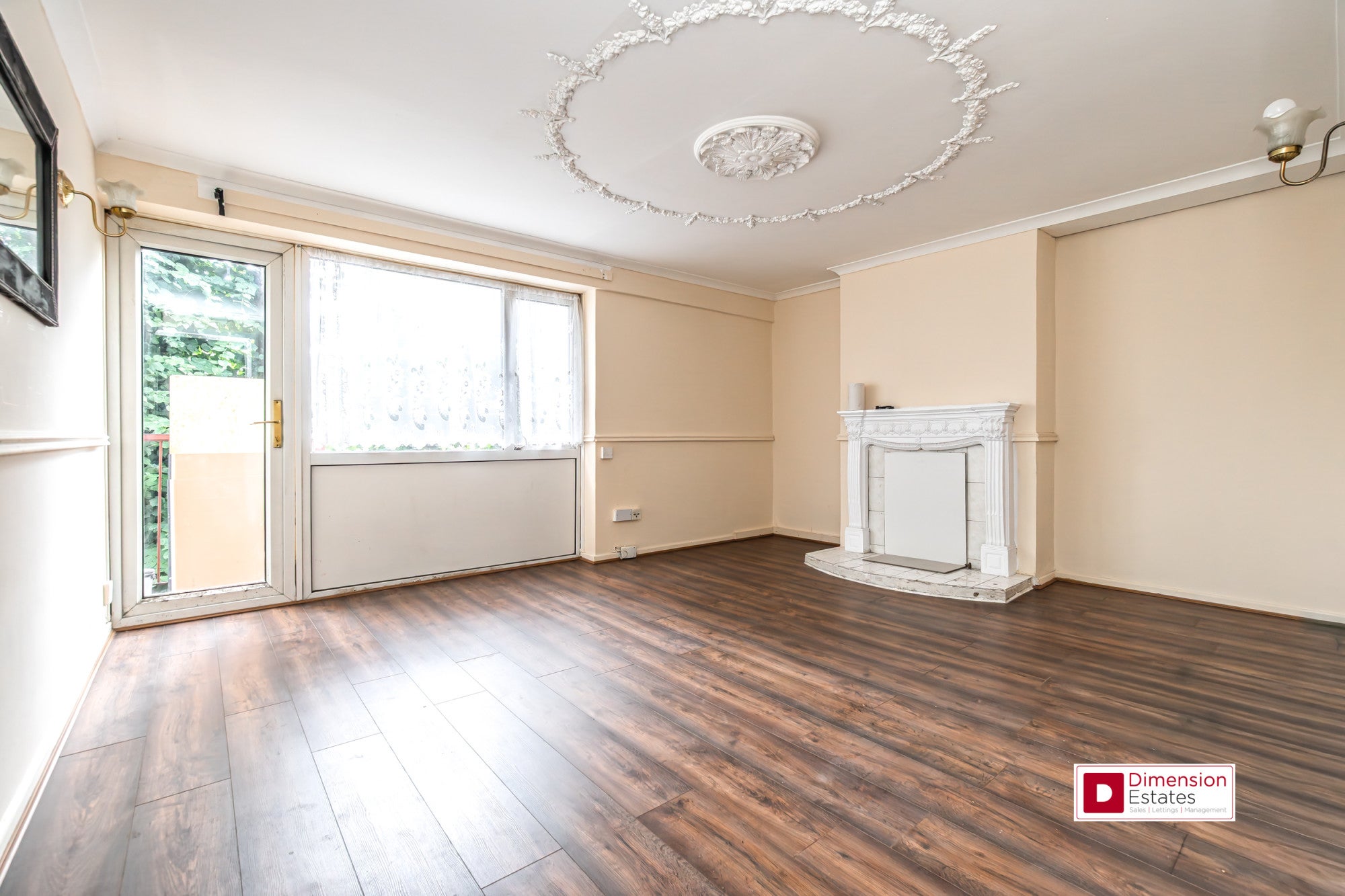 Flat Claremont Road in Greater London