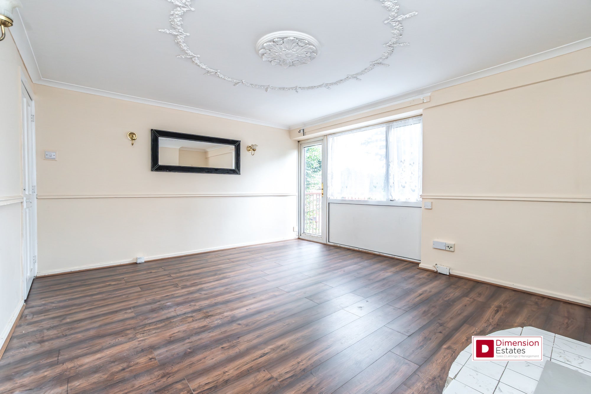 Flat Claremont Road in Greater London